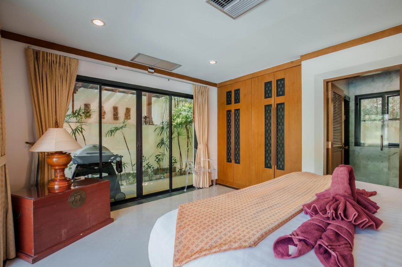 Solas Pool Villa In Nai Harn Rawai Exterior photo